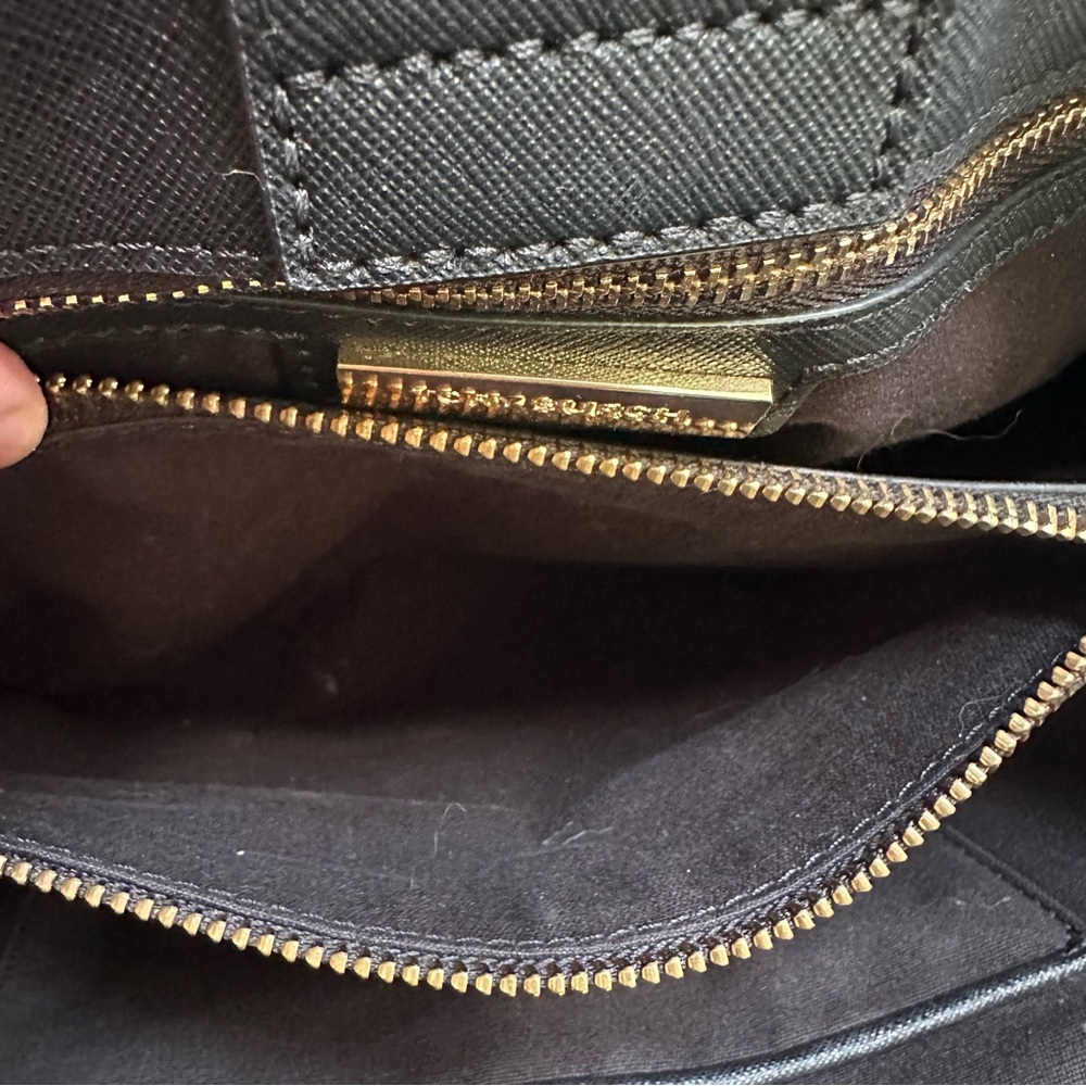 Tory Burch Robinson Medium Triple Compartment Black Leather Tote Bag - Picture 10 of 16